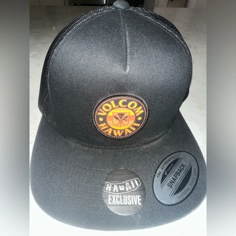 Volcom Men’s SnapBack - Picture 1 of 4